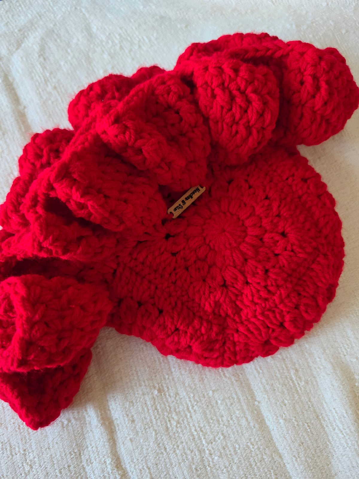 Big Red Big Ruffle Bucket hat
