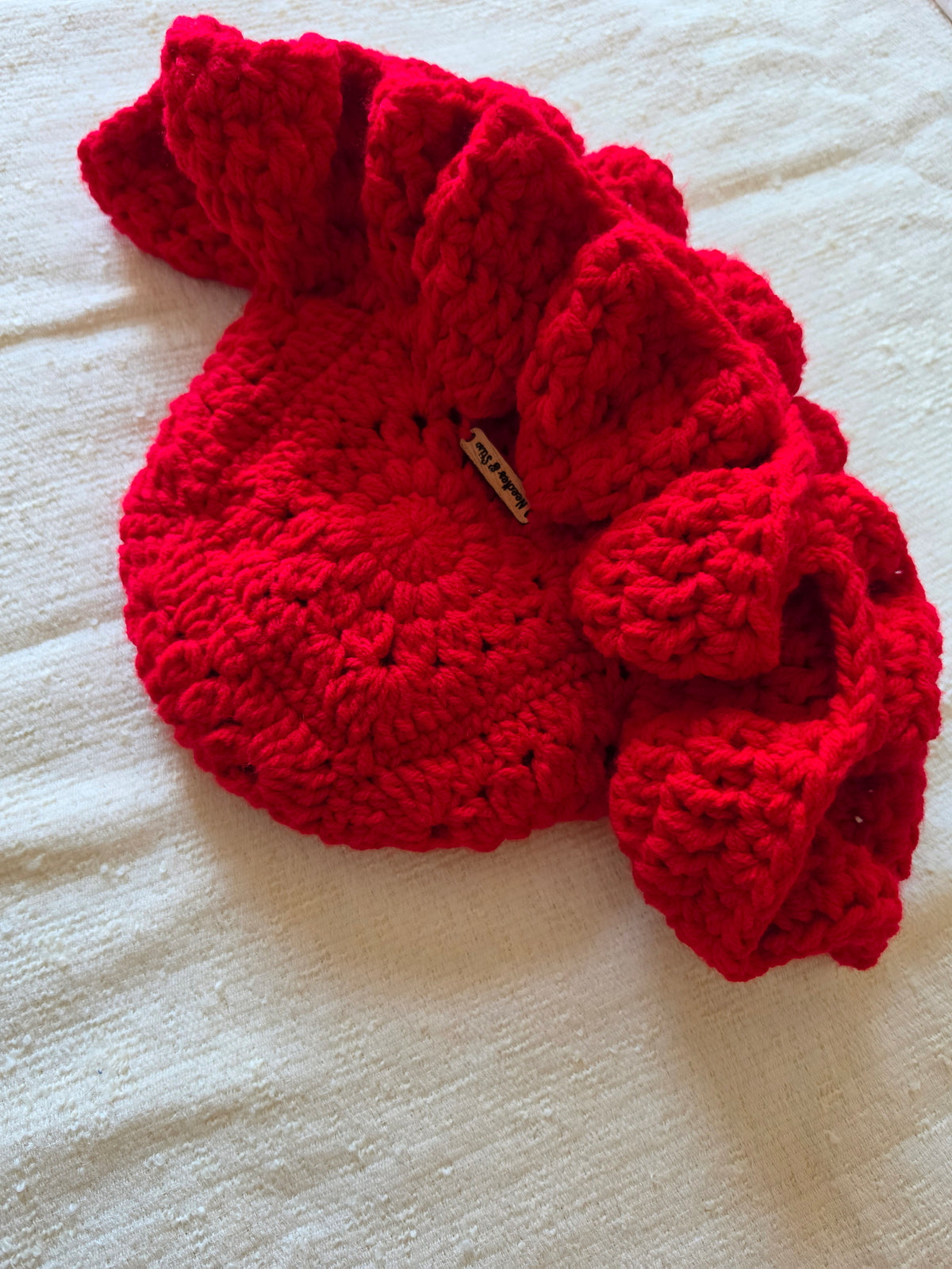 Big Red Big Ruffle Bucket hat